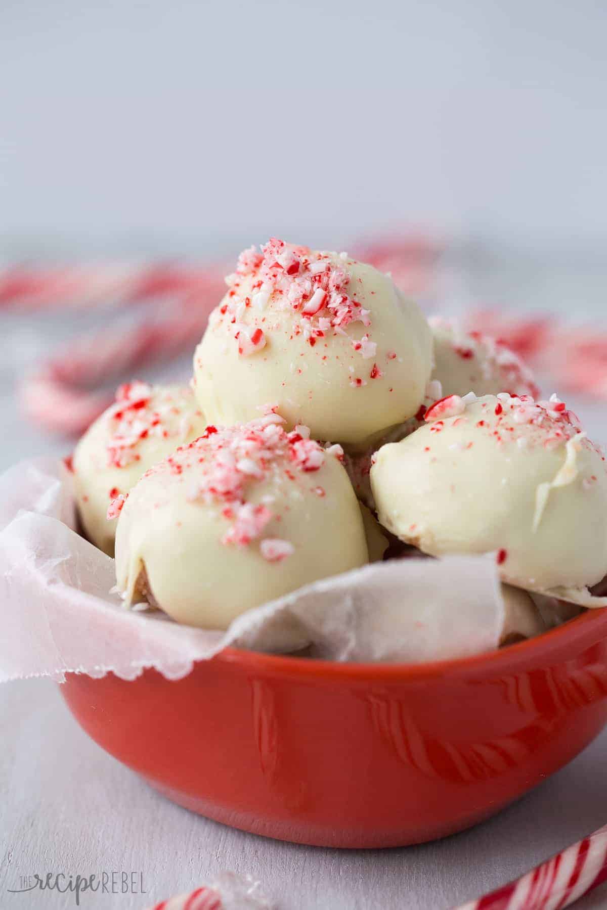 No Bake White Chocolate Peppermint Oreo Truffles