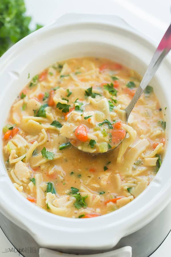 How To Make Chicken Noodle Soup Creamier / Stayathomeartist Com Creamy Chicken Noodle Soup / How does chicken noodle soup help a cold?