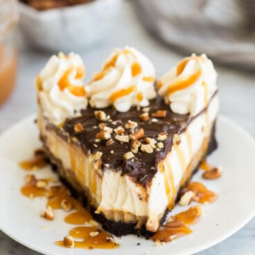 turtle cheesecake bite