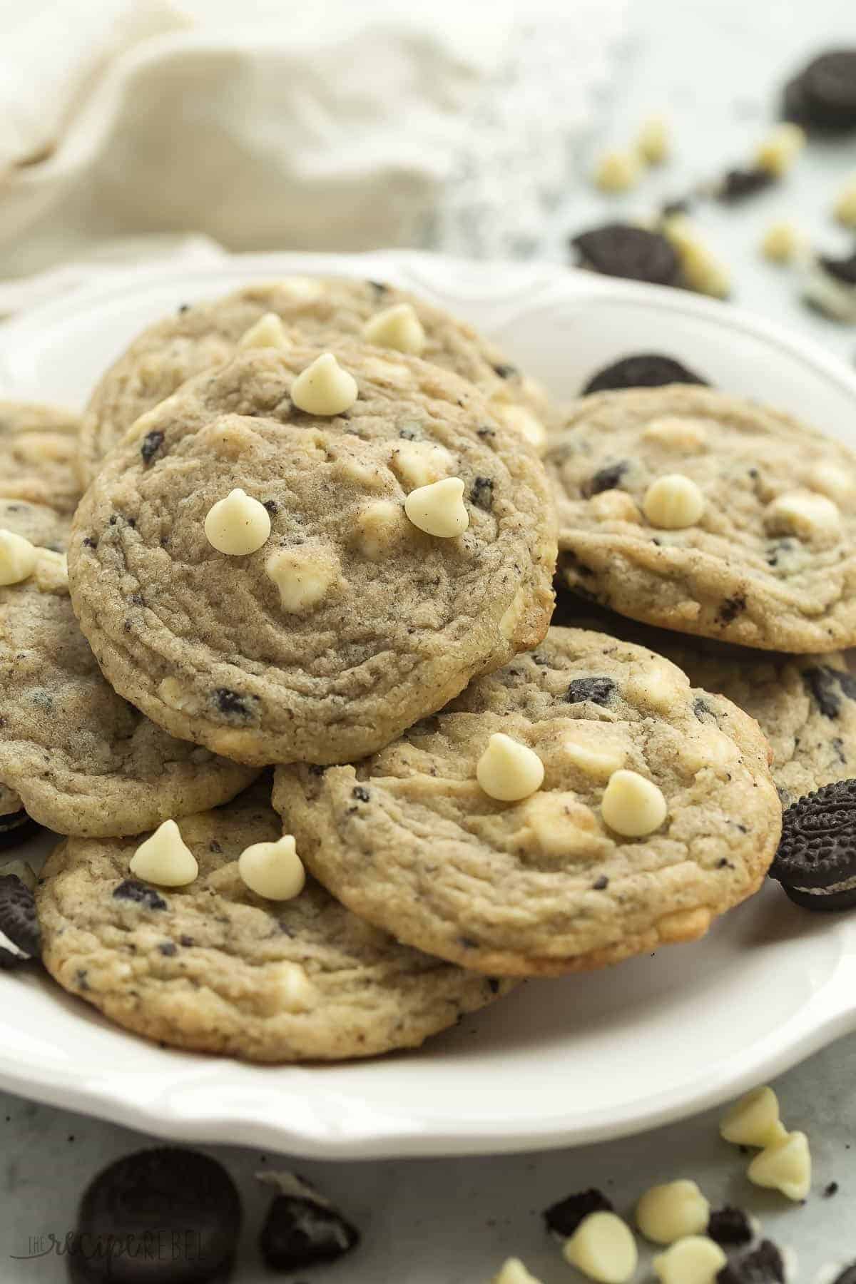 close up image of cookies and creamy cookies with white chocolate chips on top