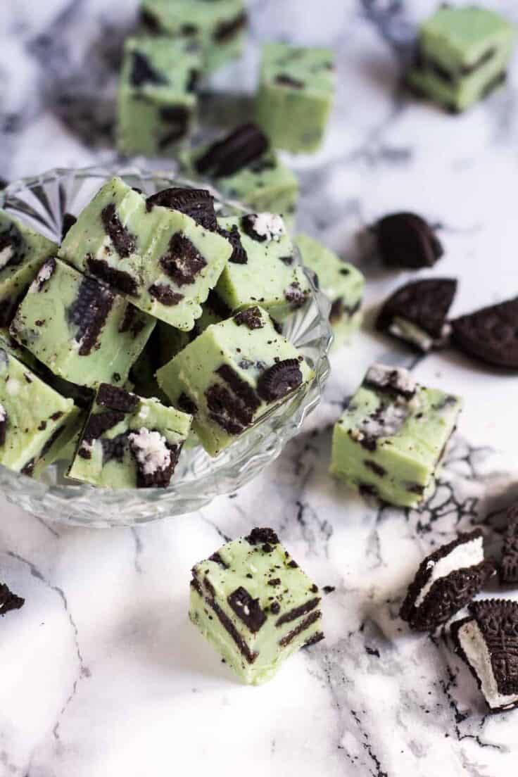 25+ Easy Christmas Treats (no bake!) - The Recipe Rebel