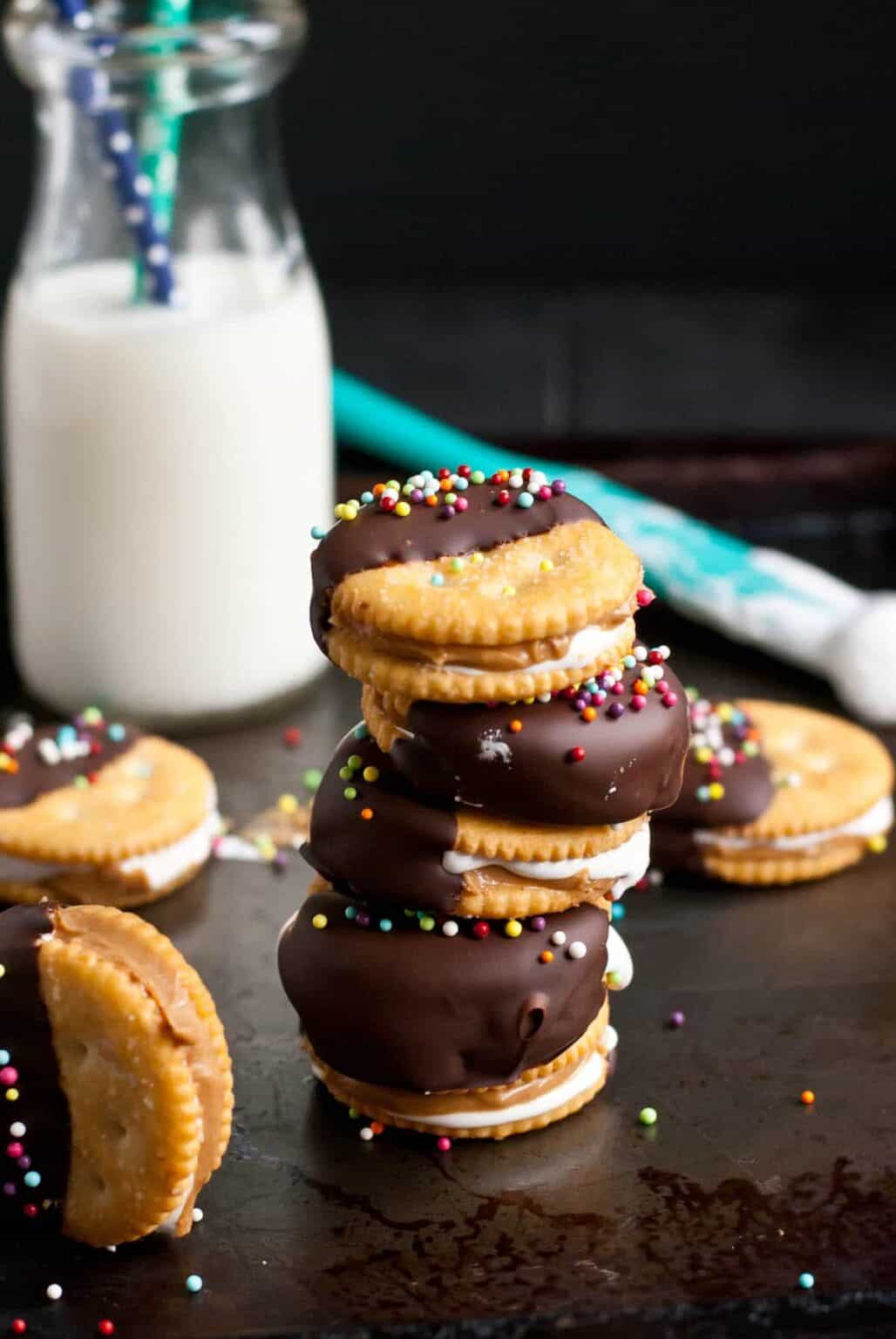 25+ Easy Christmas Treats (no bake!) - The Recipe Rebel