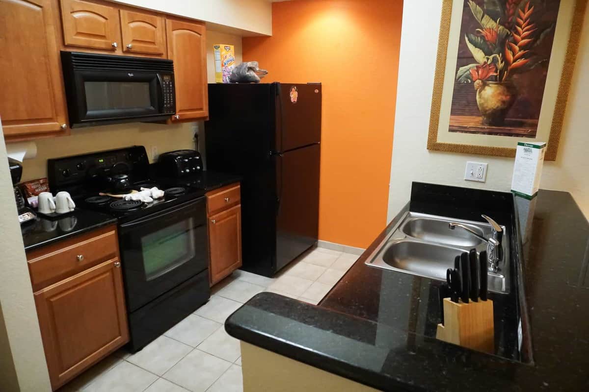 lake buena vista resort kitchen
