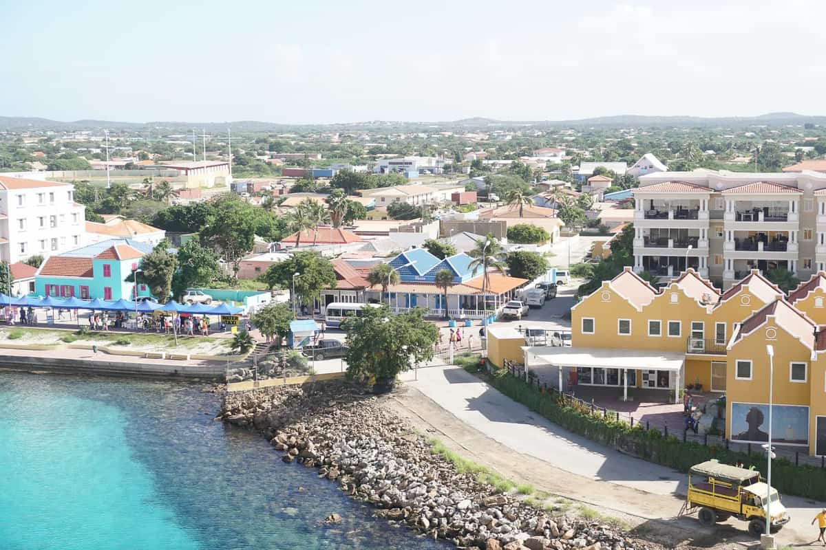 photo of bonaire coast line from cruise ship