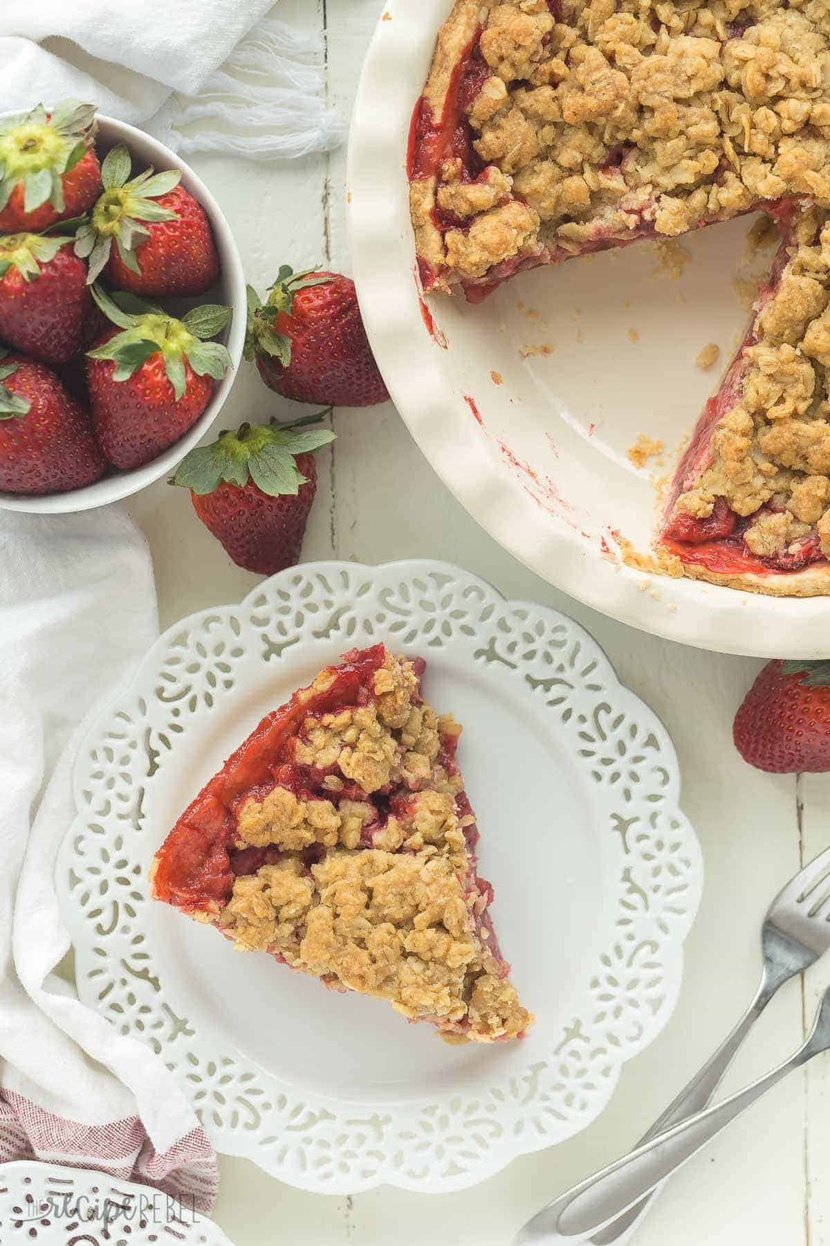 StreuselTopped Fresh Strawberry Pie Recipe + VIDEO
