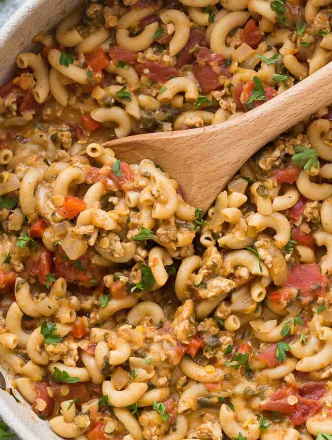 This One Pot Turkey Chili Mac is an easy, healthy weeknight dinner recipe that's made in just one pan! Loaded with vegetables and lentils for extra protein and fibre! Includes step by step recipe video. | one pot meal | one pan | healthy dinner | high protein | high fiber | ground turkey | pasta recipe | weeknight meal | 30 minutes