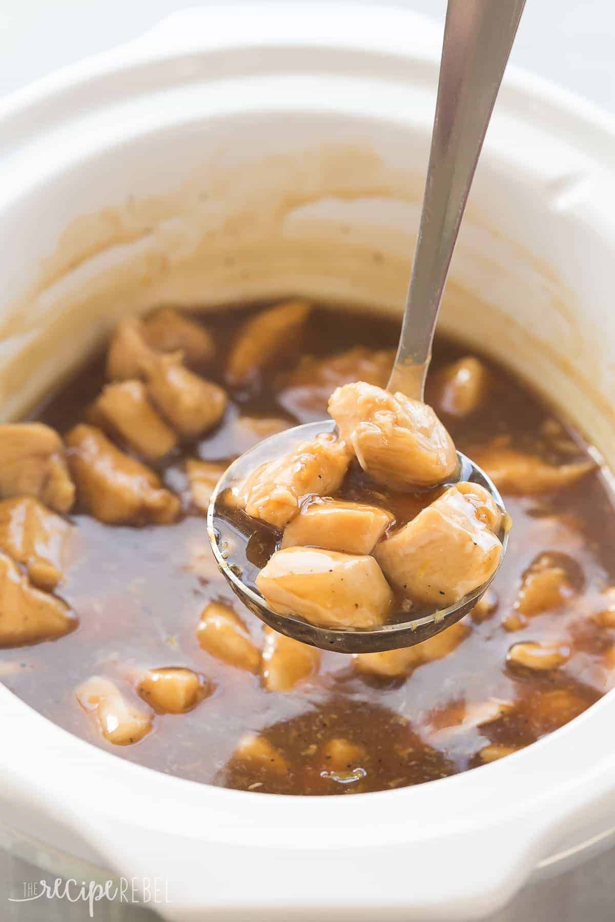 This Slow Cooker Honey Lemon Chicken is a little sweet, a little tangy and perfect over rice or noodles! It's an easy crockpot meal for those busy days! Includes step by step recipe video. | crockpot dinner | crockpot recipe | crock pot | slow cooker recipe | easy dinner | healthy dinner | low calorie | healthy diet