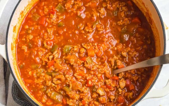instant pot chicken stuffed pepper soup in large pot