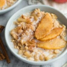 apple cinnamon oatmeal with milk