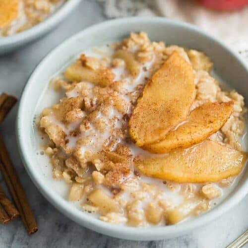 Apple Cinnamon Oatmeal (stove top or microwave) The Recipe Rebel