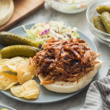 17 Best Fall Crockpot Recipes 23 crock pot pulled pork www.thereciperebel.com 600 14 of 16
