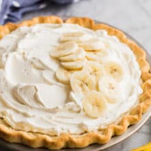 banana cream pie whole in pan