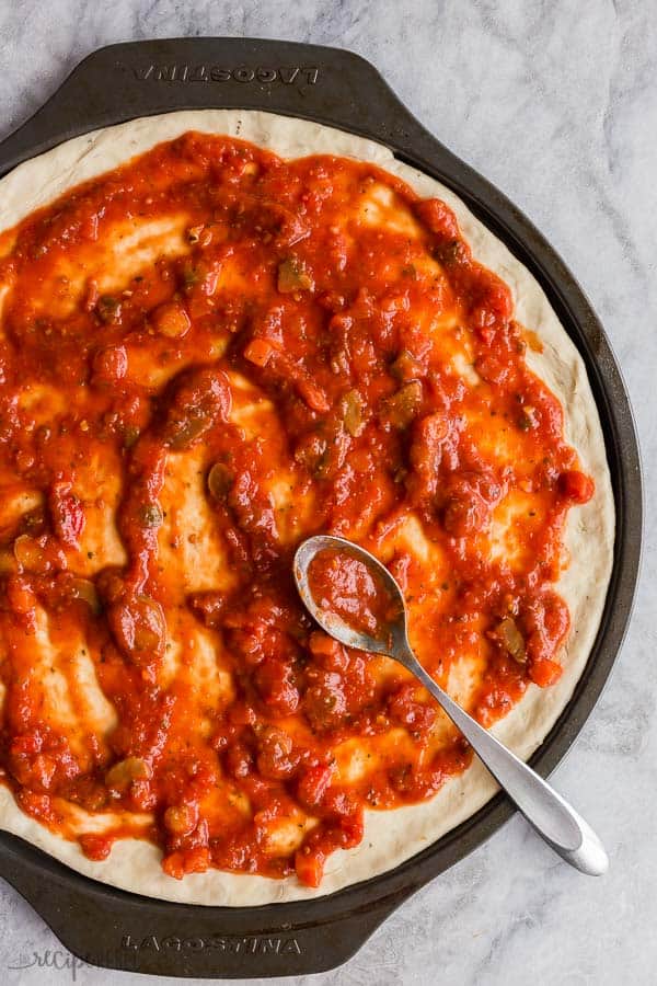 easy pizza dough with sauce