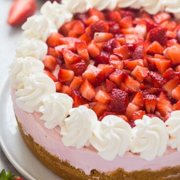 no bake strawberry cheesecake whole