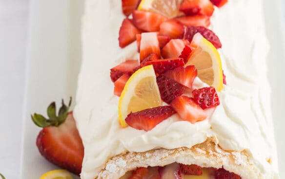 strawberry angel food cake roll