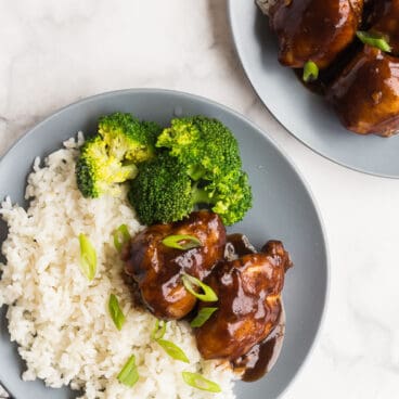 honey balsamic crockpot chicken thighs