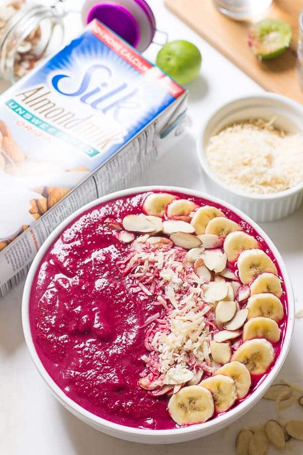 Jessica in the Kitchen Banana Berry Beet Smoothie Bowl