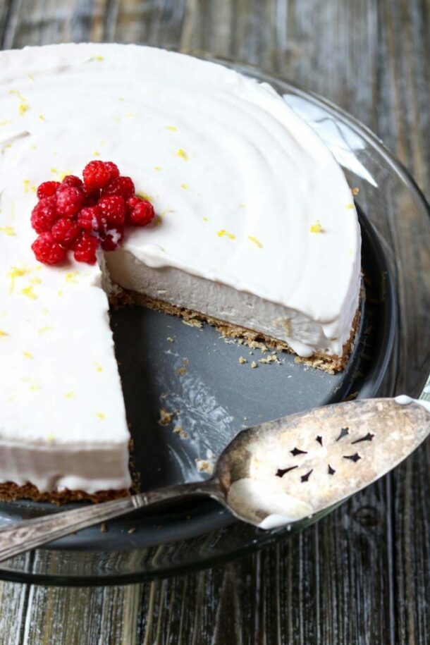 Raspberry Lemonade Icebox Pie