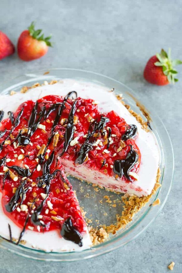 Pretzel Strawberry Ice Cream Pie