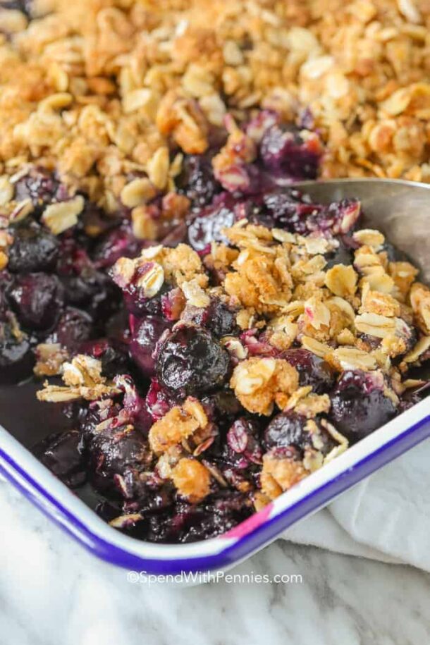 30 recipes using fresh and frozen blueberries! Salads, jams, desserts and more packed with flavor and delicious combinations! #blueberries #desserts #easyrecipes #fruitrecipes