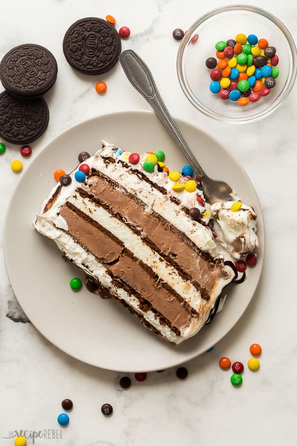 ice cream sandwich cake slice close up