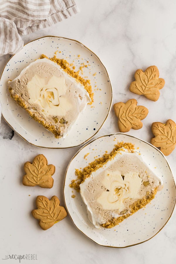 slices of maple ice cream plate on white speckled plates