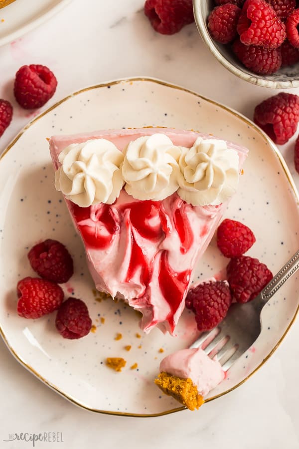 no bake raspberry cheesecake slice overhead