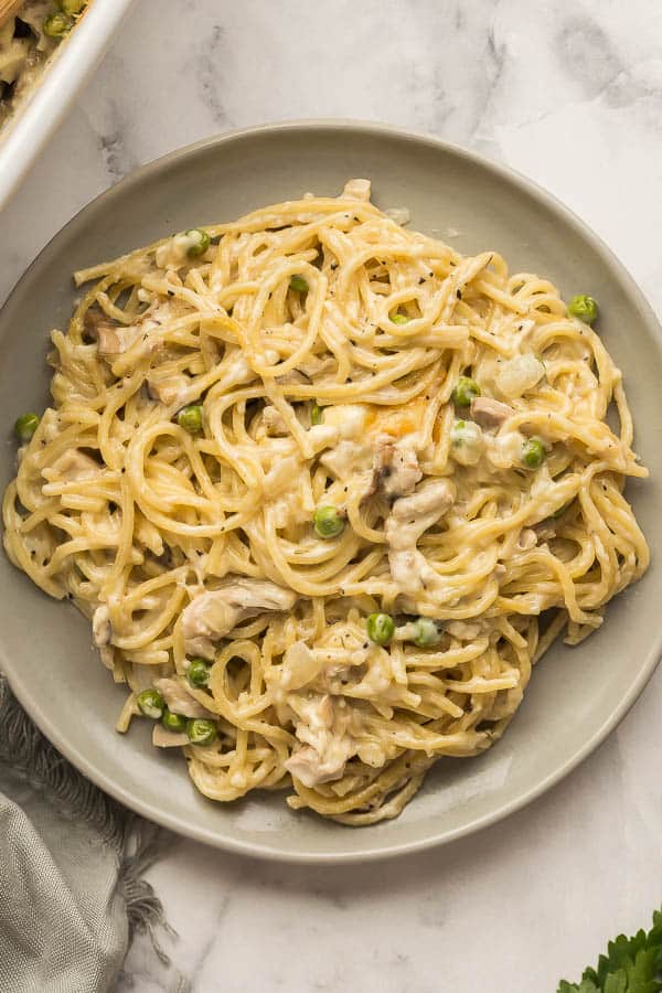 overhead image of chicken tetrazzini on grey plate