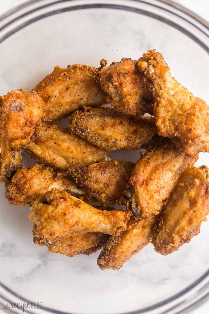 crispy air fryer wings in glass bowl