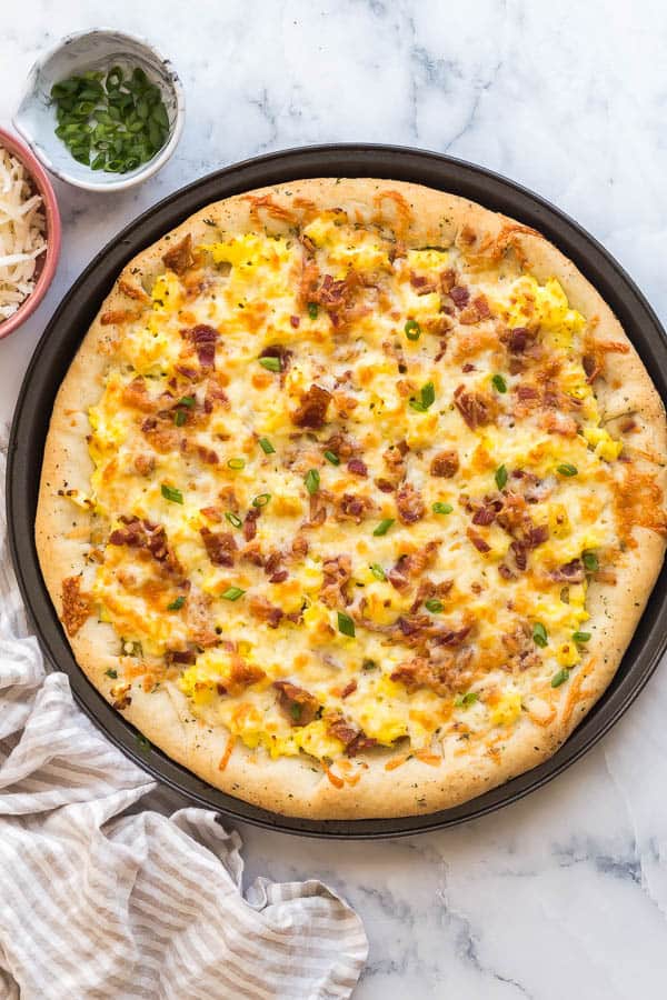 overhead image of whole breakfast pizza