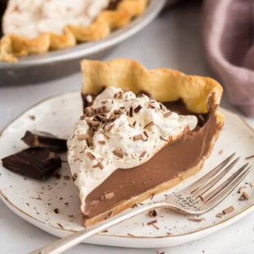 cropped-chocolate-cream-pie-www.thereciperebel.com-600-44-of-52.jpg