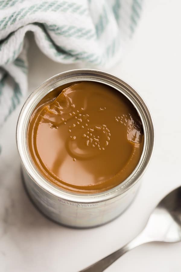 lid off of can of dulce de leche