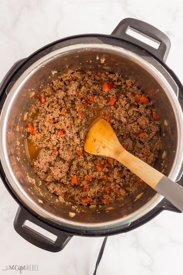 add beef broth to ground beef in instant pot
