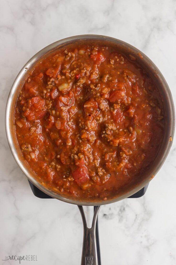 finished spaghetti sauce in skillet