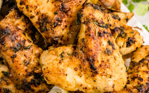 air fryer lemon pepper chicken wings close up