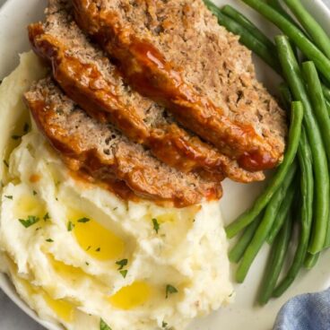 cropped-instant-pot-meatloaf-and-mashed-potatoes-www.thereciperebel.com-1200-31-of-32.jpg