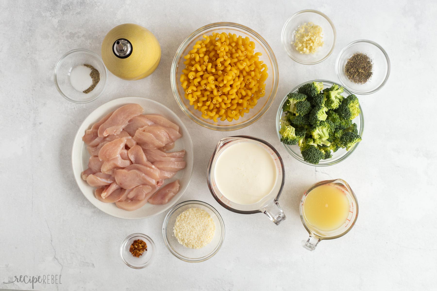 ingredients needed to make chicken broccoli alfredo