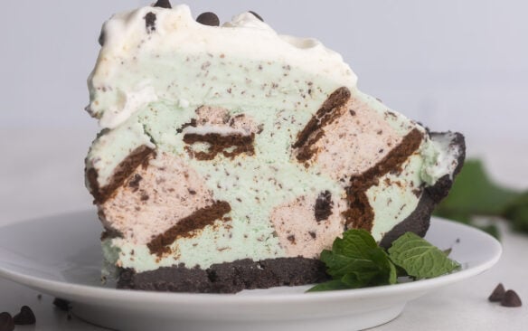 square image of grasshopper ice cream pie.