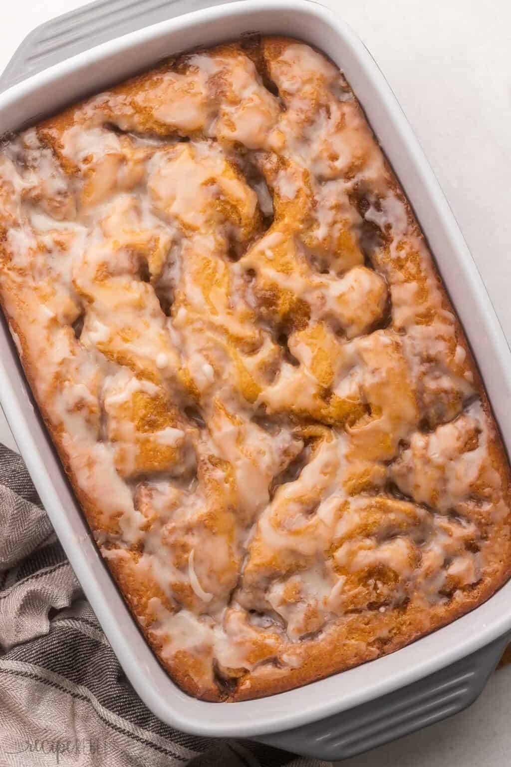 Cinnamon Roll Cake [VIDEO] The Recipe Rebel