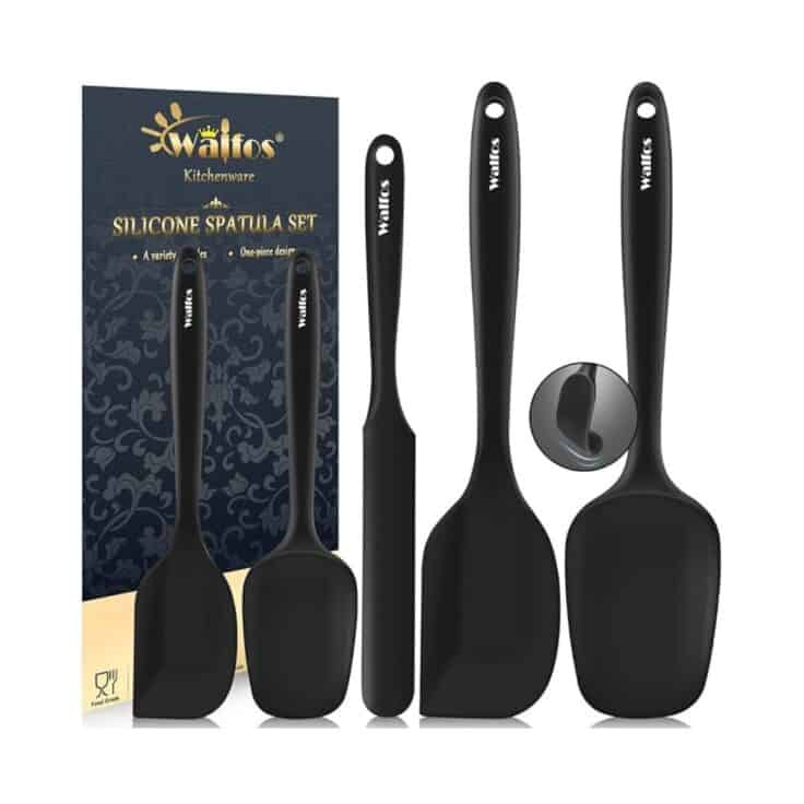 set of 5 black silicone spatulas.