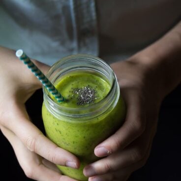Green mango superfood smoothie sweet peas and saffron