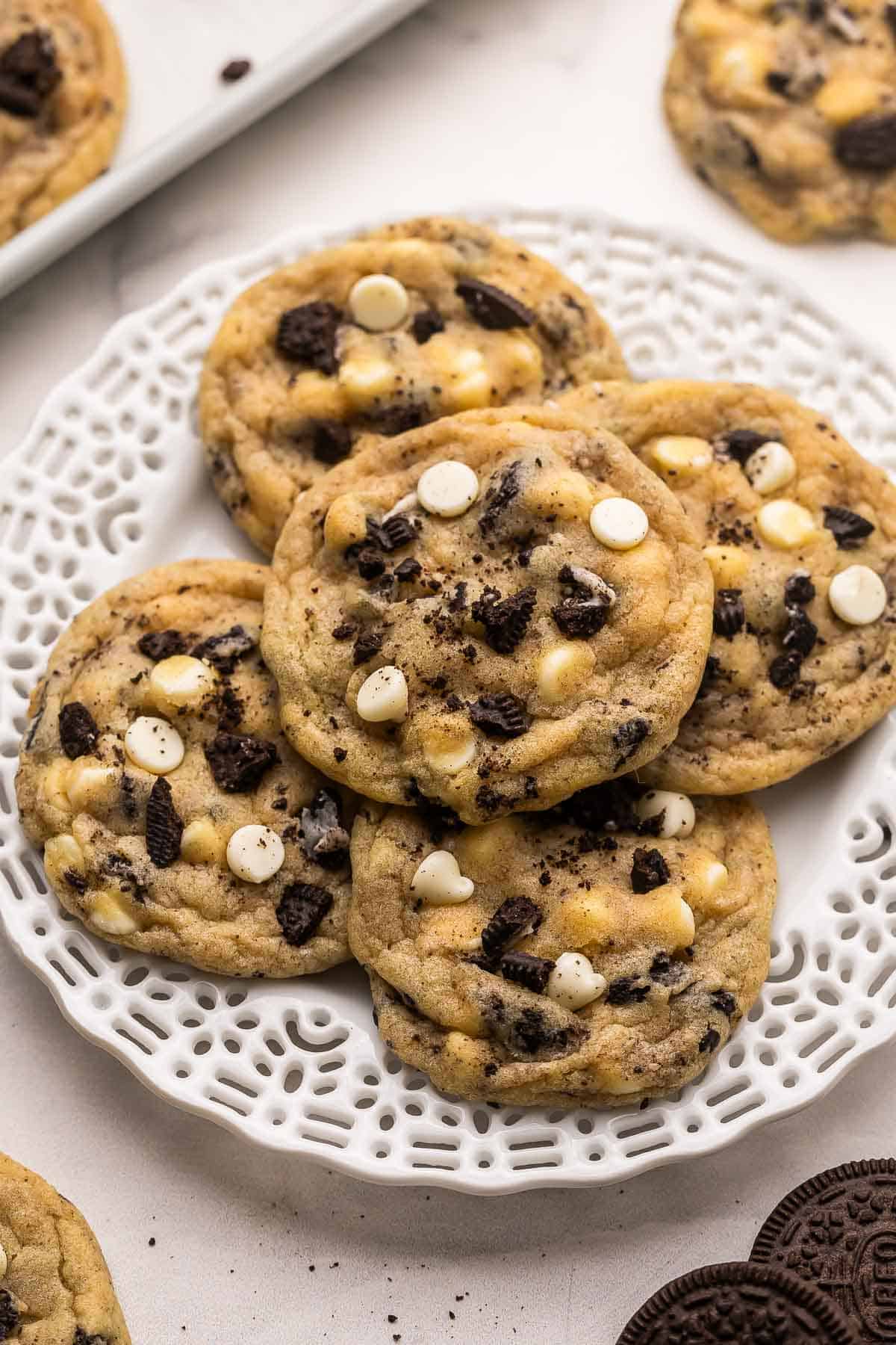 cookies and cream cookies on a white plate.